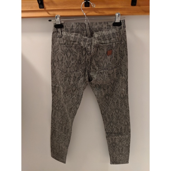 NWT grey printed Roxy skinny jeans, size 0/24 - Picture 2 of 4